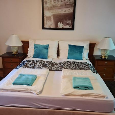 Toroes Panzio Bed & Breakfast Szabolcs Bagian luar foto