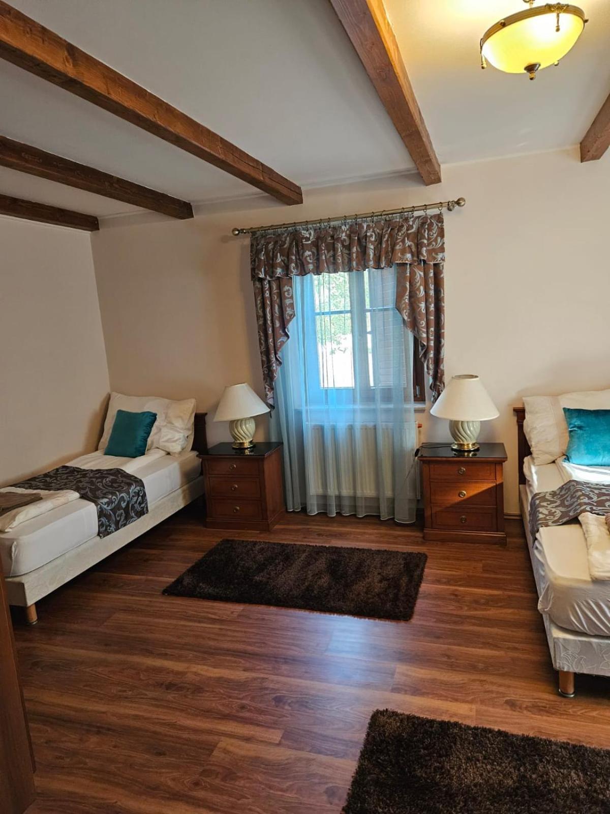 Toroes Panzio Bed & Breakfast Szabolcs Bagian luar foto